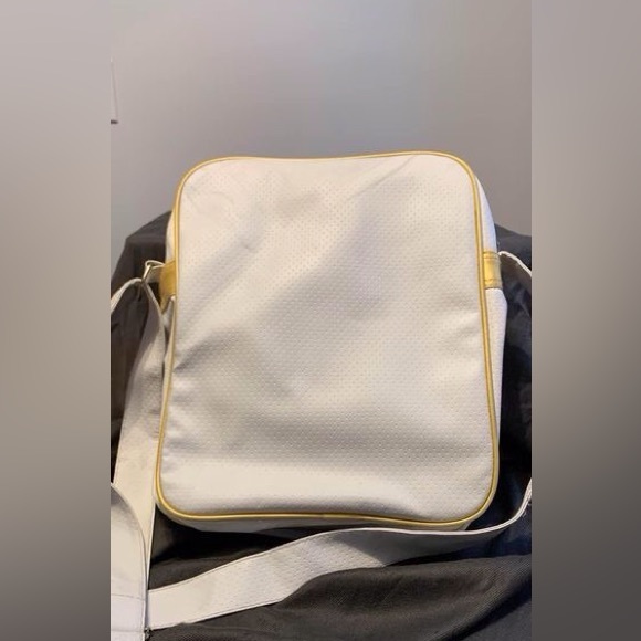 RADIO purse or crossbody satchel - Picture 6 of 6